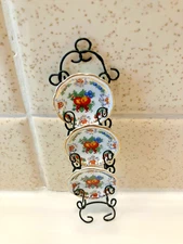 NIB Dollhouse Miniature REUTTER 3 Plates with Fruit Design on Hanging Rack 1:12