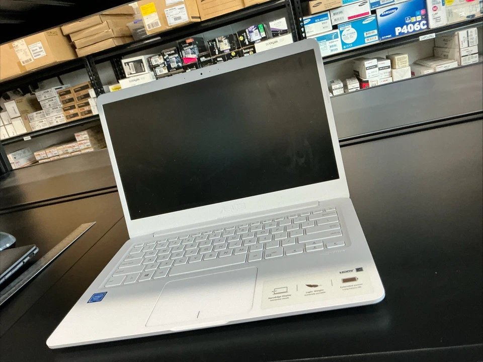 ASUS Notebook PC Laptop E406M EB01013 - Image 2 of 2