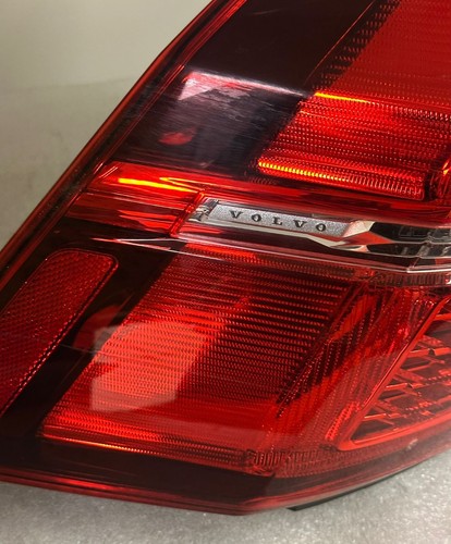 VOLVO XC60 2020 LEFT PASSENGER SIDE REAR TAIL LIGHT LED 31689689 GOOD CONDITION - Picture 4 of 8