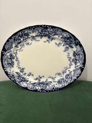 Very large Keeling Co Late Mayers Chatsworth 16 inch oval meat - Main Image