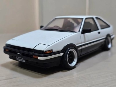 AUTOart AE86 1/18 Toyota Sprinter Trueno GT Apex Model Car Diecast