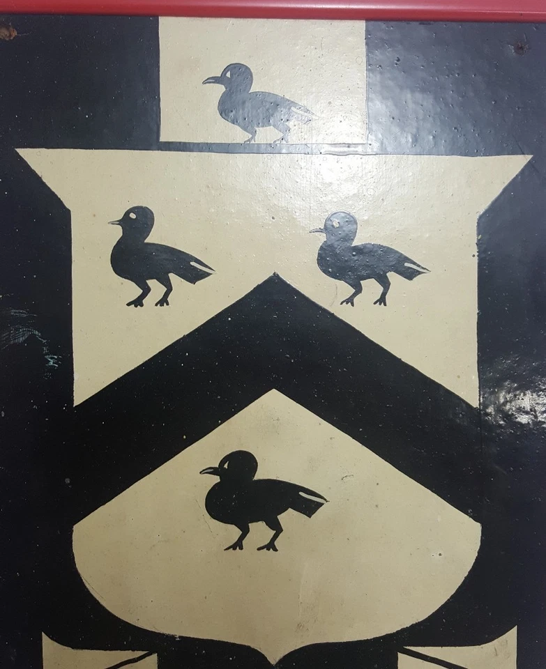 Vintage HAND PAINTED COAT OF ARMS KIRWAN Surname Latin Motto Heraldic Crest - Image 2 of 4