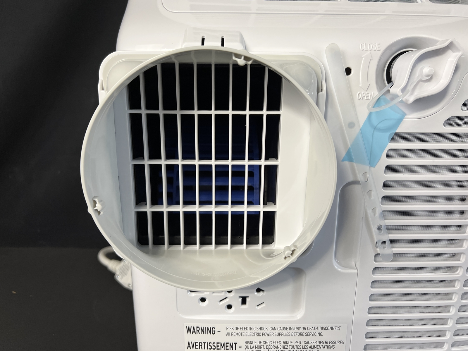 Black + Decker BPACT10WT 10,000 BTU Portable Air Conditioner New Open