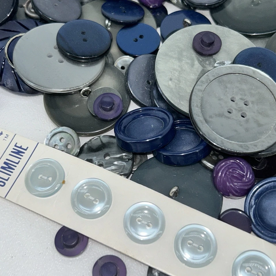 Lote de botones surtidos mezcla vintage de diferentes estilos de tamaño color azul-gris Foto 2 de 4