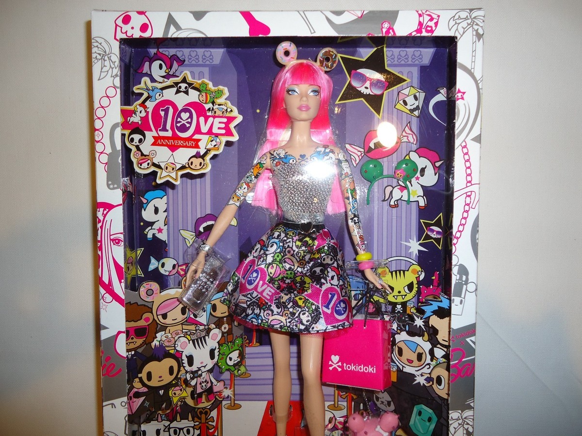 Barbie - tokidoki Barbie人形 tokidoki® Barbie® Doll - CMV57 BarbiePedia