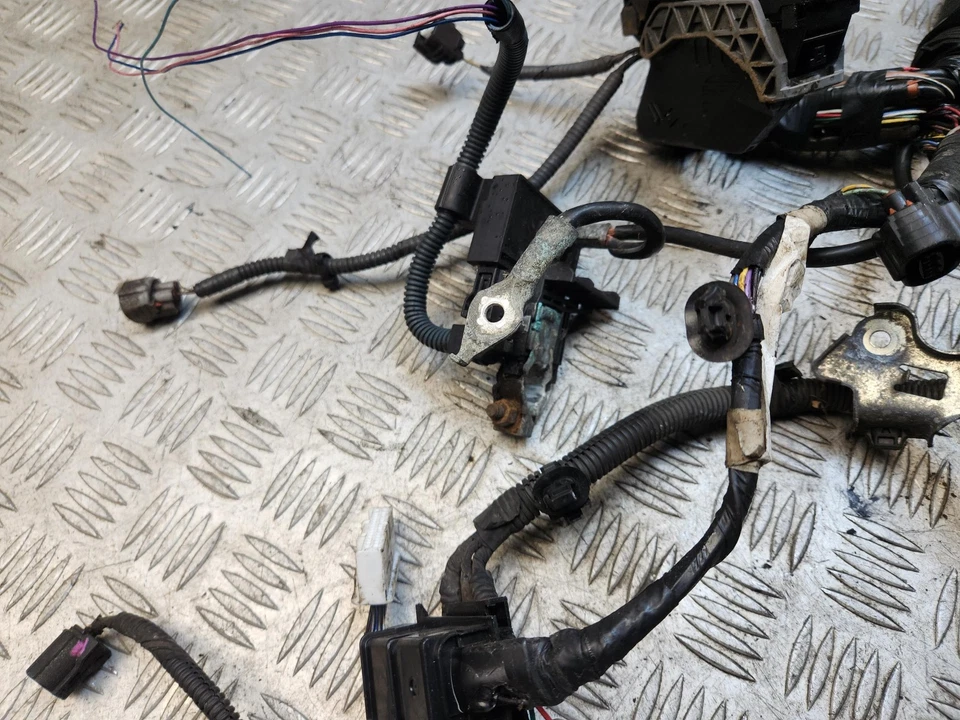 TELAR CABLEADO MOTOR TOYOTA YARIS 1.3 GASOLINA 1NR-FE MK3 XP130 2011-2014 Foto 3 de 4