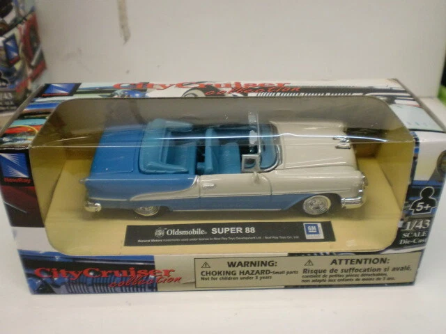 NEW RAY 1/43 - OLDSMOBILE  SUPER 88 - Immagine 2 di 2