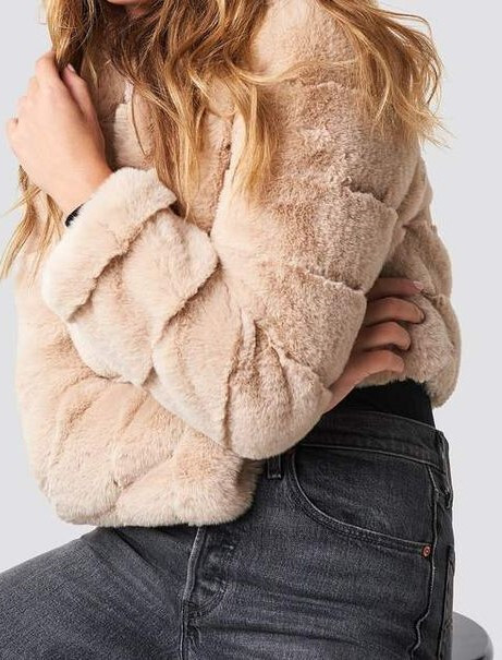 Short Puff Faux Fur Jacke LINN AHLBERG x Nakd 38