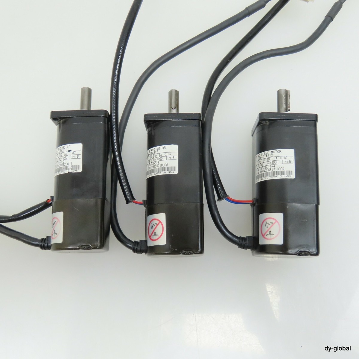 YASKAWA USED SGM-01A312 AC SERVO MOTOR 100W SIGMA1 Series YASKAWA USED SGM-01A312 AC SERVO MOTOR 100W SIGMA1 Series