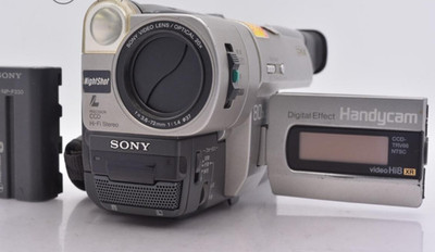 Sony CCD-TRV66 Handycam Vision Hi8 Video Camera XR Camcorder Hi-Fi