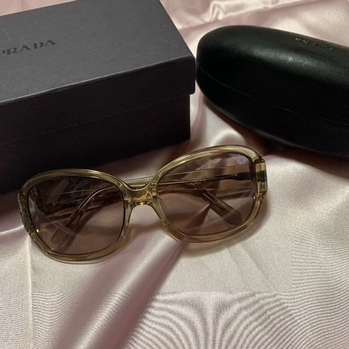 LUNETTES DE SOLEIL PRADA D'OCCASION EXCELLENT R A96F