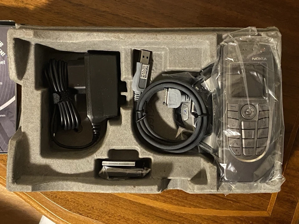 Nokia 9300i - Grau (Ohne Simlock) Smartphone - NEU in OVP - Bild 4 von 4