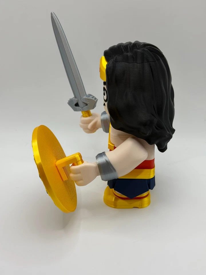 Kit de construcción de estatuilla de juguete grueso trozo de Wonder Woman horno Foto 3 de 4