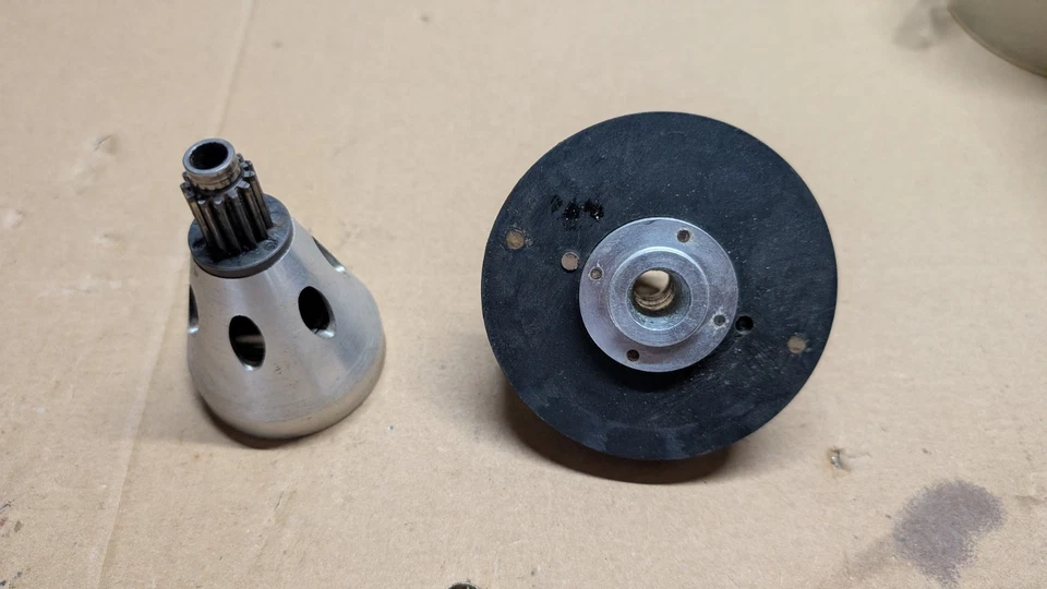 Robbe Millennium Kupplung kompl , Lüfterrad usw ,   gebraucht und schmutzig - Bild 4 von 4