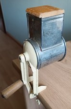 Nussmühle, Mandelmühle Reibe/Mühle, Made in Germany,ca. 50er Jahre