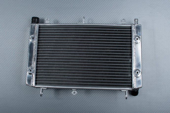 Radiateur d eau YAMAHA FZS 1000 aluminium pour les sorties moto et roadtrips
