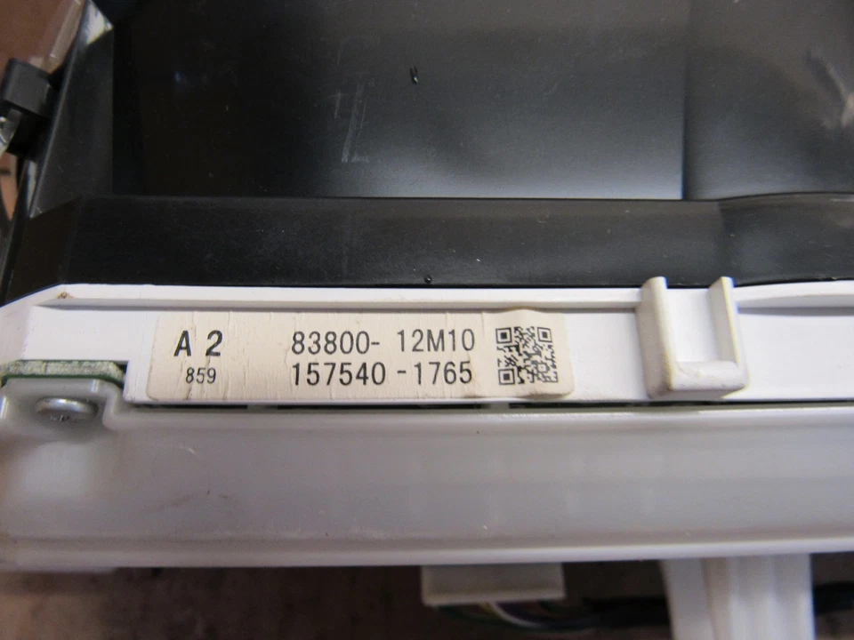 2009 2010 年丰田 Scion XB 速度计集群原始设备制造商 109797 英里 — 第 3/4 张图片