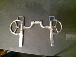 Used half cheek bit 3 1/2 in mouth ported comfort copper inlays roller pony mini