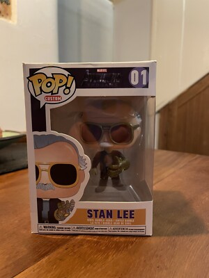 Custom Stan Lee with Infinity Gauntlet Marvel Ave gers Endgame
