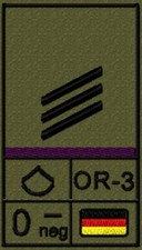 Bundeswehr Rangabzeichen, Klett mit Blutgruppe und Litze, Hauptgefreiter
