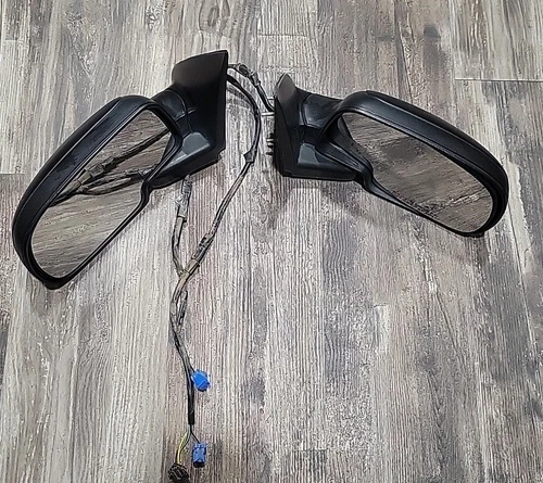 01-07 Silverado 2500 Power Right And Left Mirrors OEM