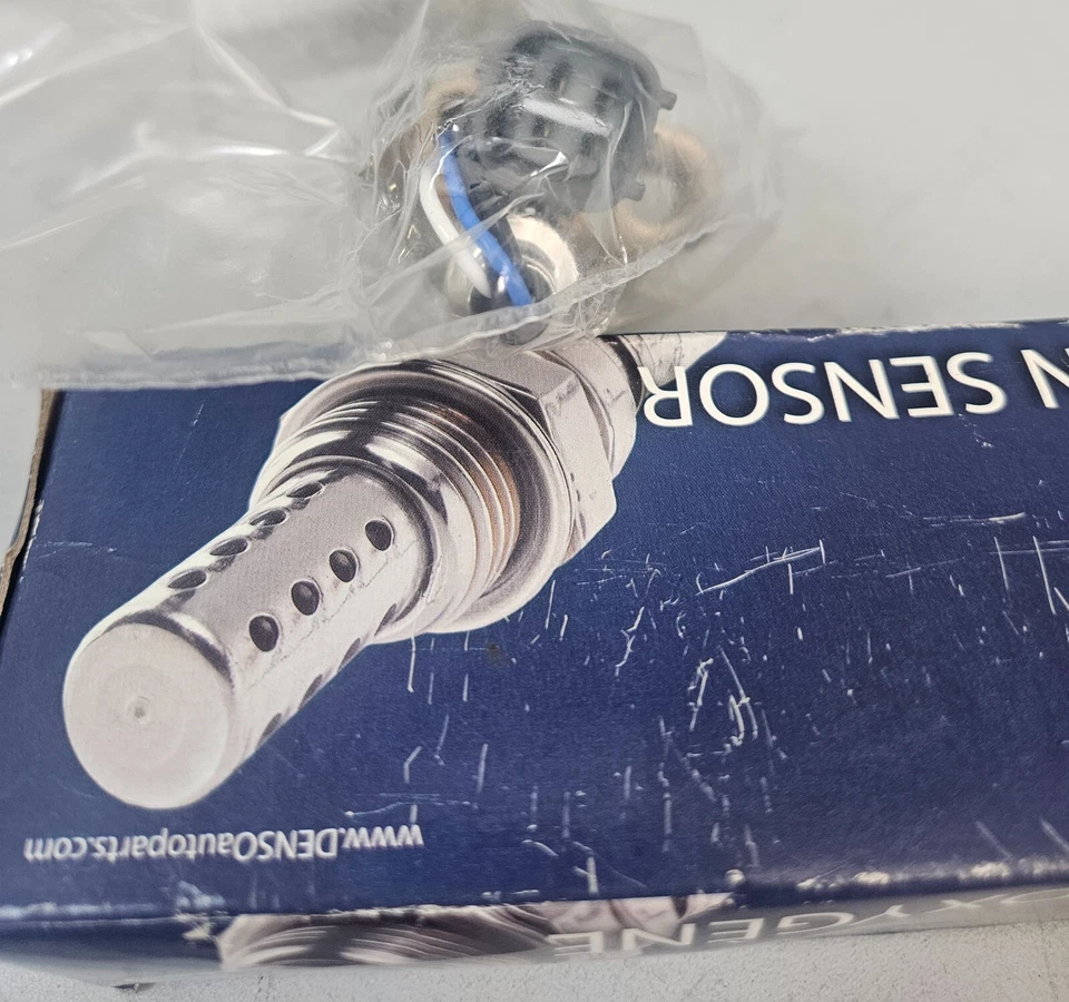 Sensor de oxígeno DENSO 234-4162 para camioneta Toyota 4Runner Tacoma Tundra 1994-2004 Foto 3 de 4
