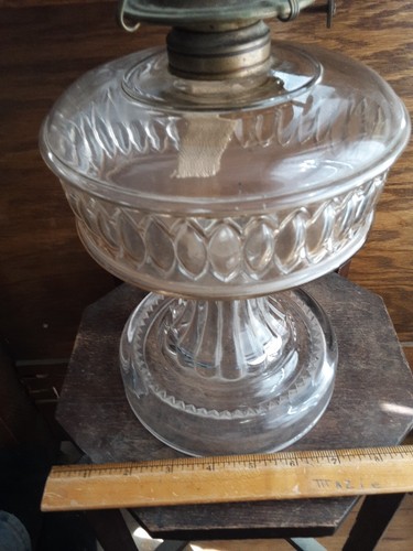 Antique Vintage Glass Oil Kerosene Lamp 11" tall 6" wide - Picture 23 of 24
