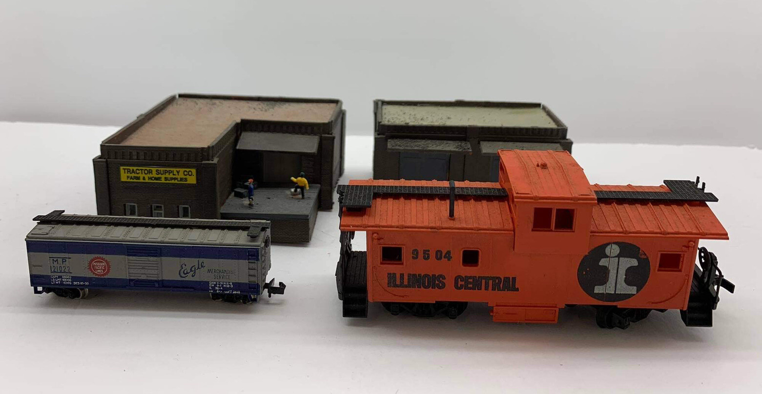 N Building Models Railway Garage Tractor Supply Co Farm Home Supplies