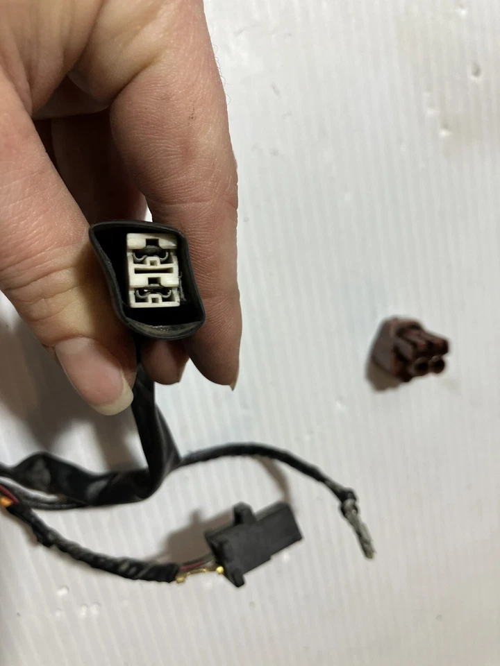 Arnés de cables Suzuki Boulevard M50 2006 (un clip extraído e incluido) (OEM) Foto 3 de 4