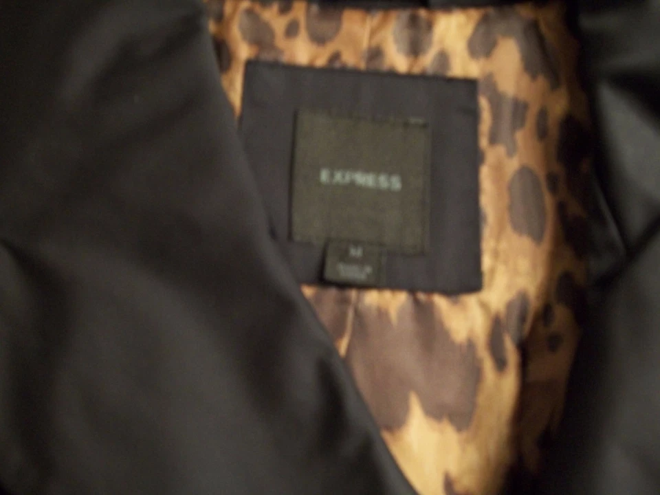 Chaquetón Negro Manga 3/4 Doble Pecho Recortado Estampado Animal Forrado Talla M Express Foto 2 de 4