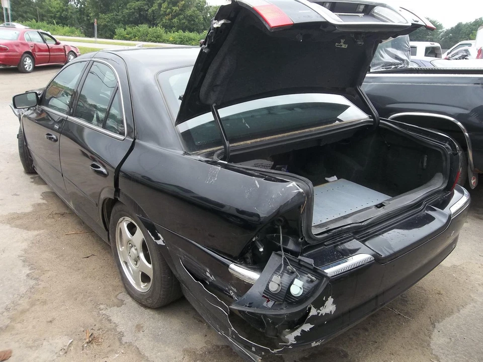 Compresor de aire acondicionado usado se adapta a: Lincoln Lincoln LS 2003 6 cilindros 3,0 L ID YR8H-19D629 Foto 4 de 4