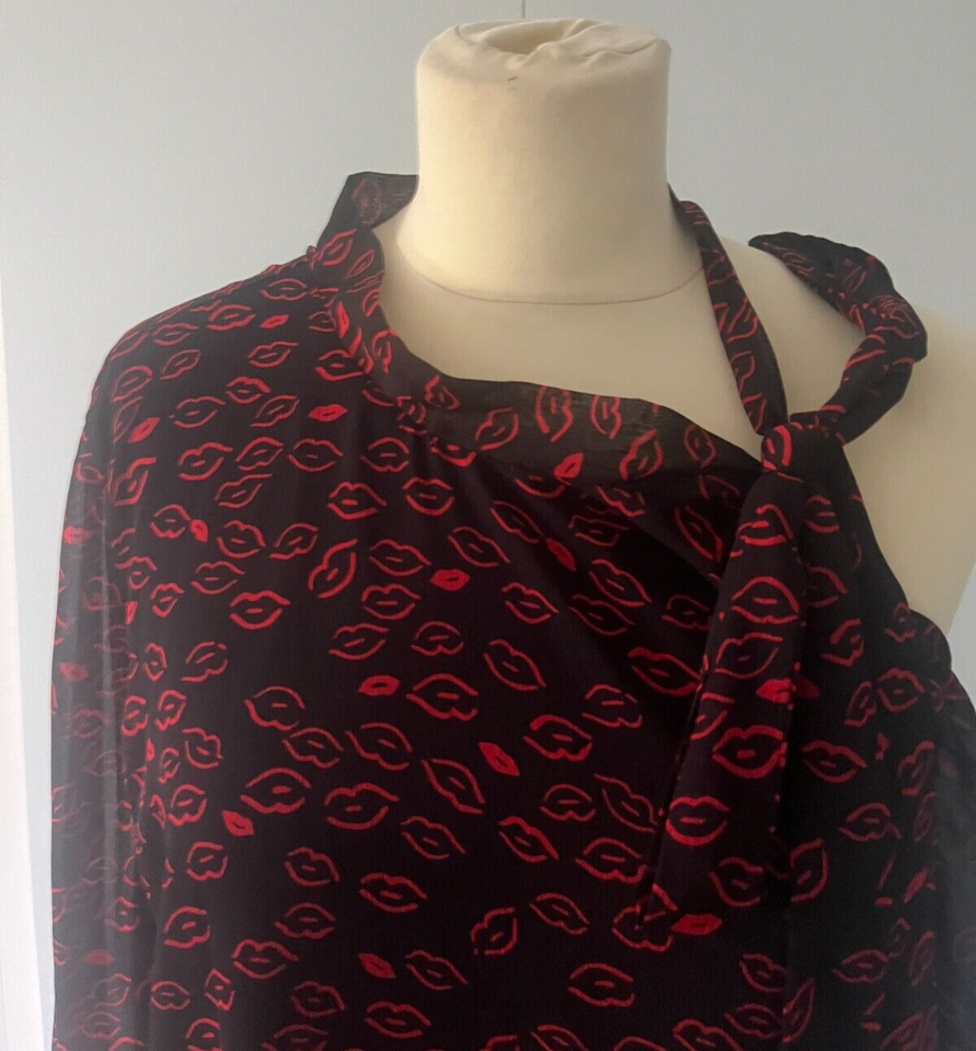 Whistles Size 10 Black/red long sleeved Top eBay