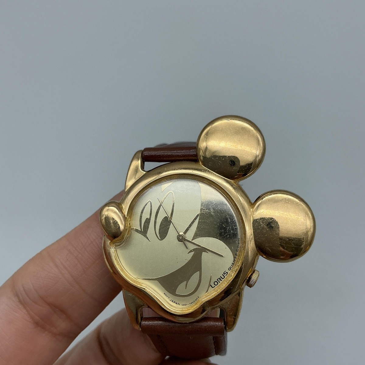 Vtg Disney Mickey Mouse 3D Ears Lorus Mens Watch 42mm V401-5700