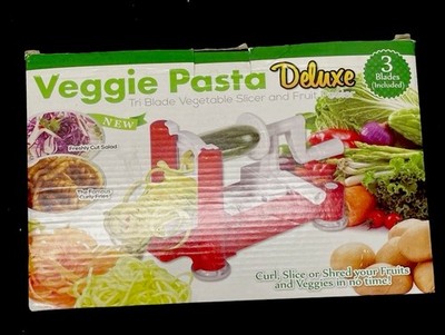 New Veggie Pasta Deluxe  3-Blades Tri Blade Vegetable Slicer and Fruit Peeler