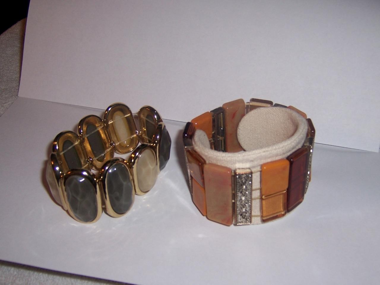 BAKELITE BROWN AMBER STRETCH BANGLE BRACELET CHIC… - image 1