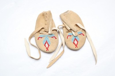 Native American Plains Indian Childs Baby Kids Beaded Moccasins Sioux 4.5''  Long