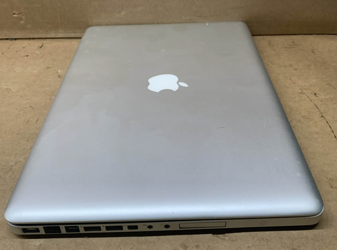 2008 MacBook Pro A1286, Intel Core 2 Duo@2.4Hz, 2GB RAM, 250GB HDD
