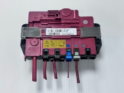   BMW E70 E71 X5 X6 X5M X6M Battery Power Lead Junction Distribution Fuse Box