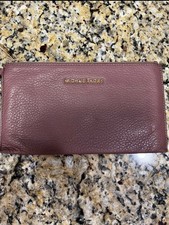 USED - Michael Kors Leather clutch wristlet