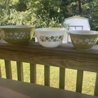Pyrex Spring Blossom Crazy Daisy Set of 3 Mixing Bowls 401, 402, 403 Vintage