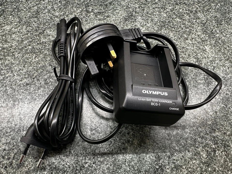 Cámara réflex digital Olympus E-410 + lente Zuiko 17,5-45 mm ¡SOLO 347 OBTURADORES! Foto 4 de 4