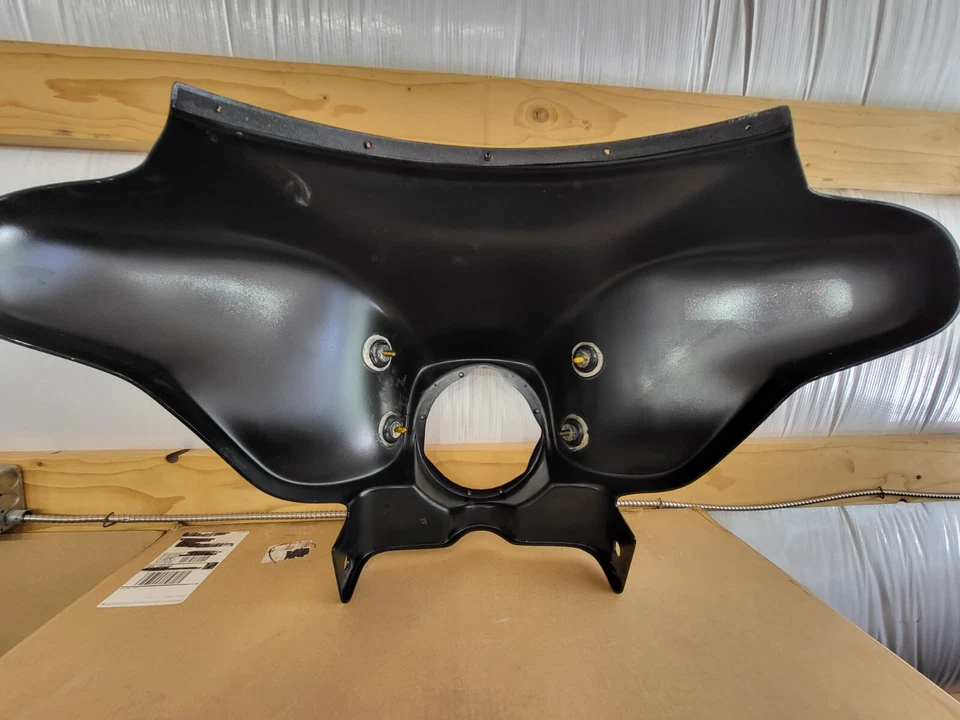 Harley Davidson Batwing Faring genuino. parte #58230-95dh.negro vivo.  Foto 2 de 4