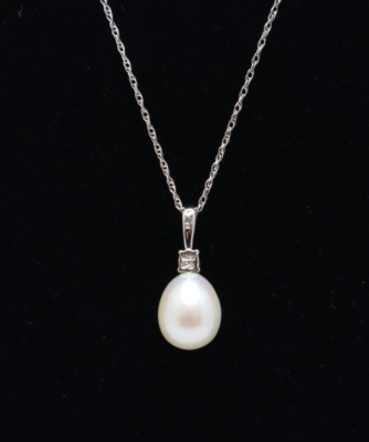 925 Sterling Silver Cultured Pearl & Cubic Zirconia Pendant