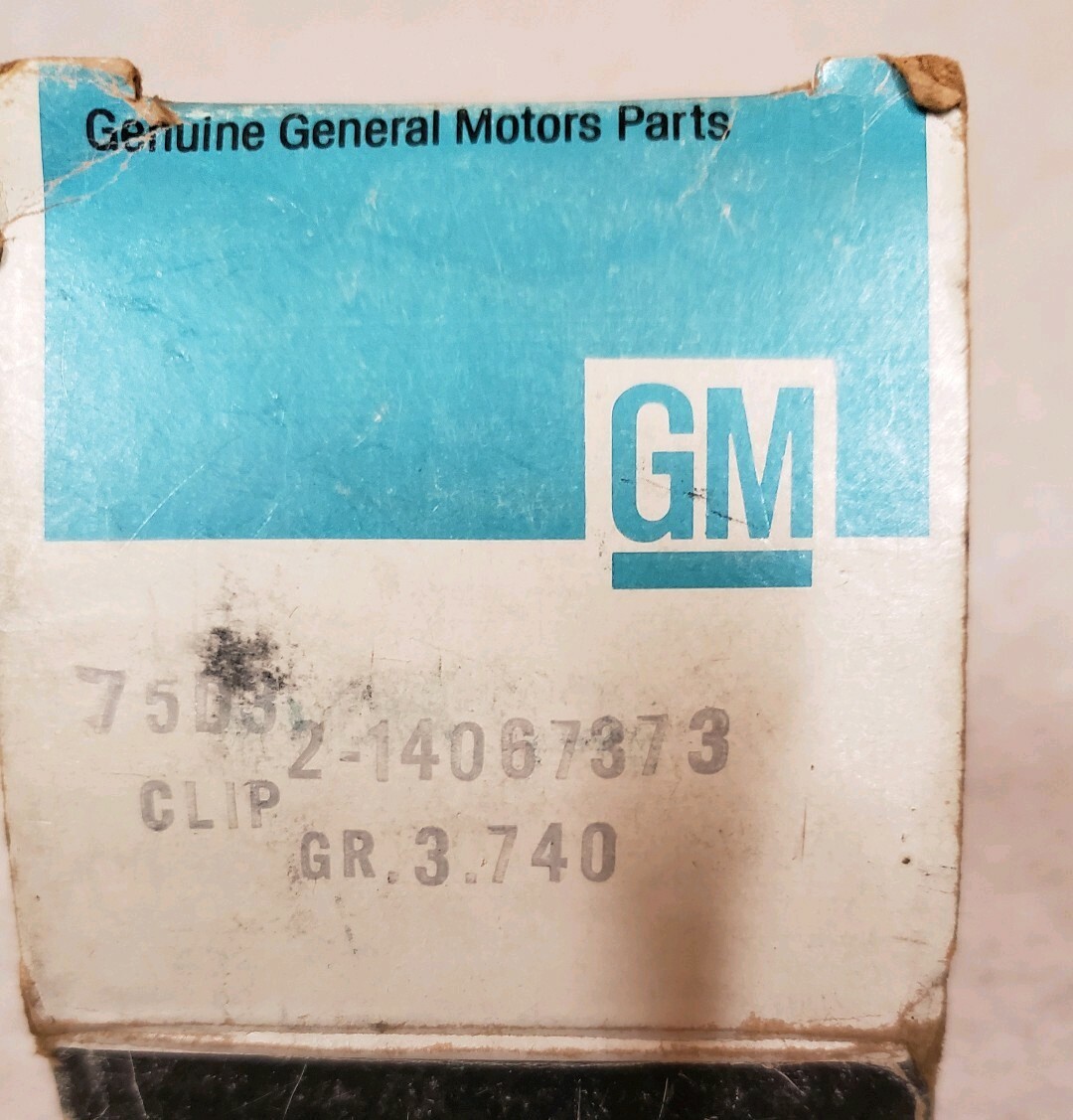 2 Genuine GM Fuel Line Clips 14067373.NOS in box OEM part eBay