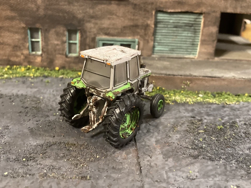 1992 FORD 5610 TRACTOR Rusty Weathered Custom 1/64 Diecast Barn Find Greenlight - Image 3 of 4