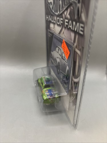 Hot Wheels Hall of Fame Volkswagen Beetle 2002 - Picture 6 of 7