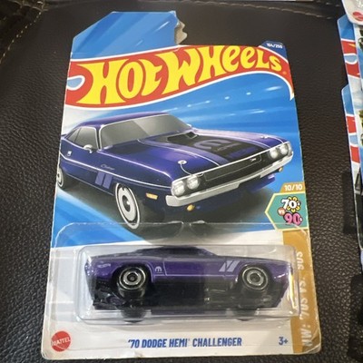 Hot Wheels '70 Dodge Hemi Challenger HYY96 HW '70s VS.'90s Purple 10/10