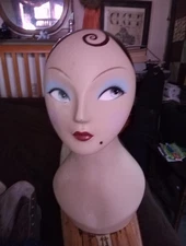 Woman's Flapper Manicane