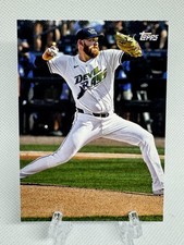 2025 Topps Update Series Baseball Zack Littell True Photo Variation SP Rays