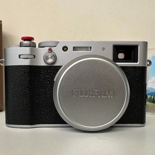 Fujifilm X100V Silver 26.1MP Compact Camera with Accessories English